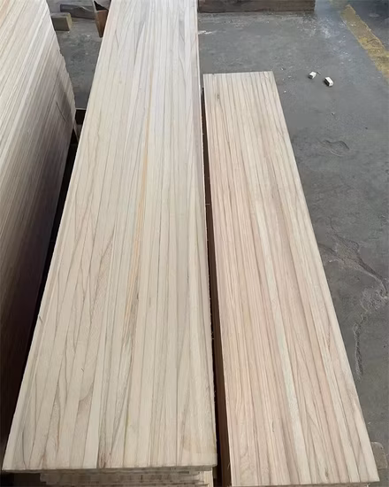 20 mm di larghezza delle strisce. Anima in legno laminato di legno di Paulownia per tavola da surf
